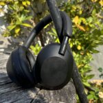 Навушники з хорошим мікрофоном: найкращі моделі над головою та TWS